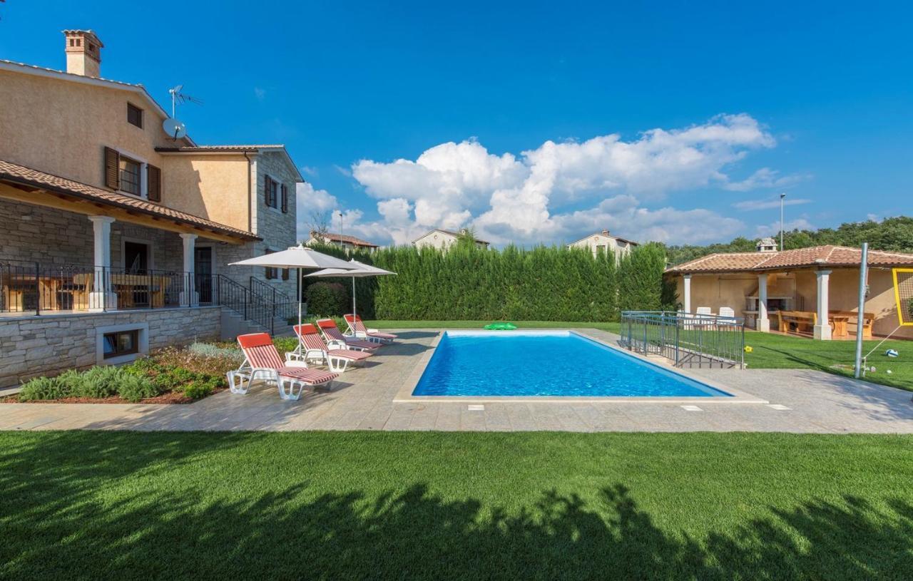 Spacious Villa Nikka With Beautiful Garden And Pool Ladici Buitenkant foto